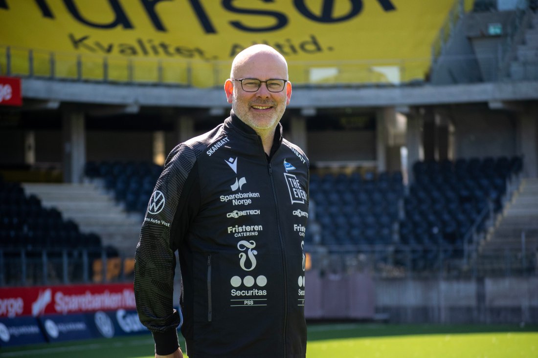 Sveinung kom til klubben i 2022, da som kommersiell leder, før han i 2024 tok over som daglig leder i klubben.