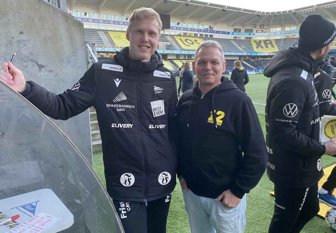 Robert Gimre (t.h.) sammen med Vegard Bergan, som var en av dem som styrte triksekonkurransen.