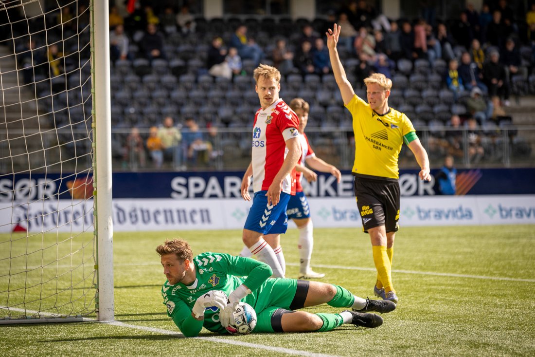 Alexander var også i buret til Lyn i fjorårets møte mellom lagene på Sparebanken Norge Arena Kristiansand. Foto: Daniel Haus (arkivbilde).