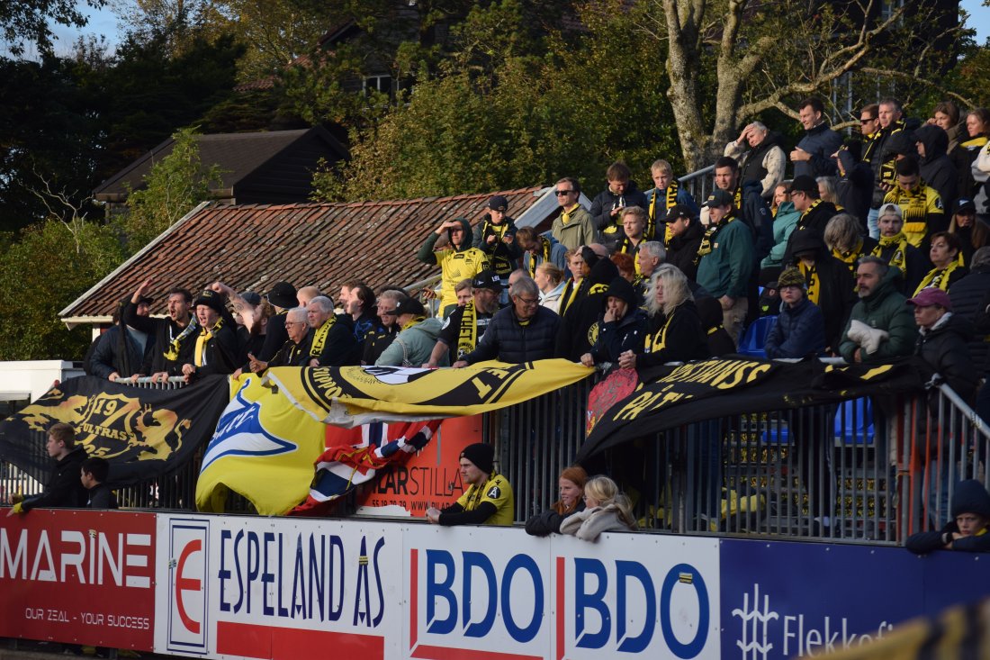 Mange Start-supportere hadde tatt turen til Egersund på lørdag.