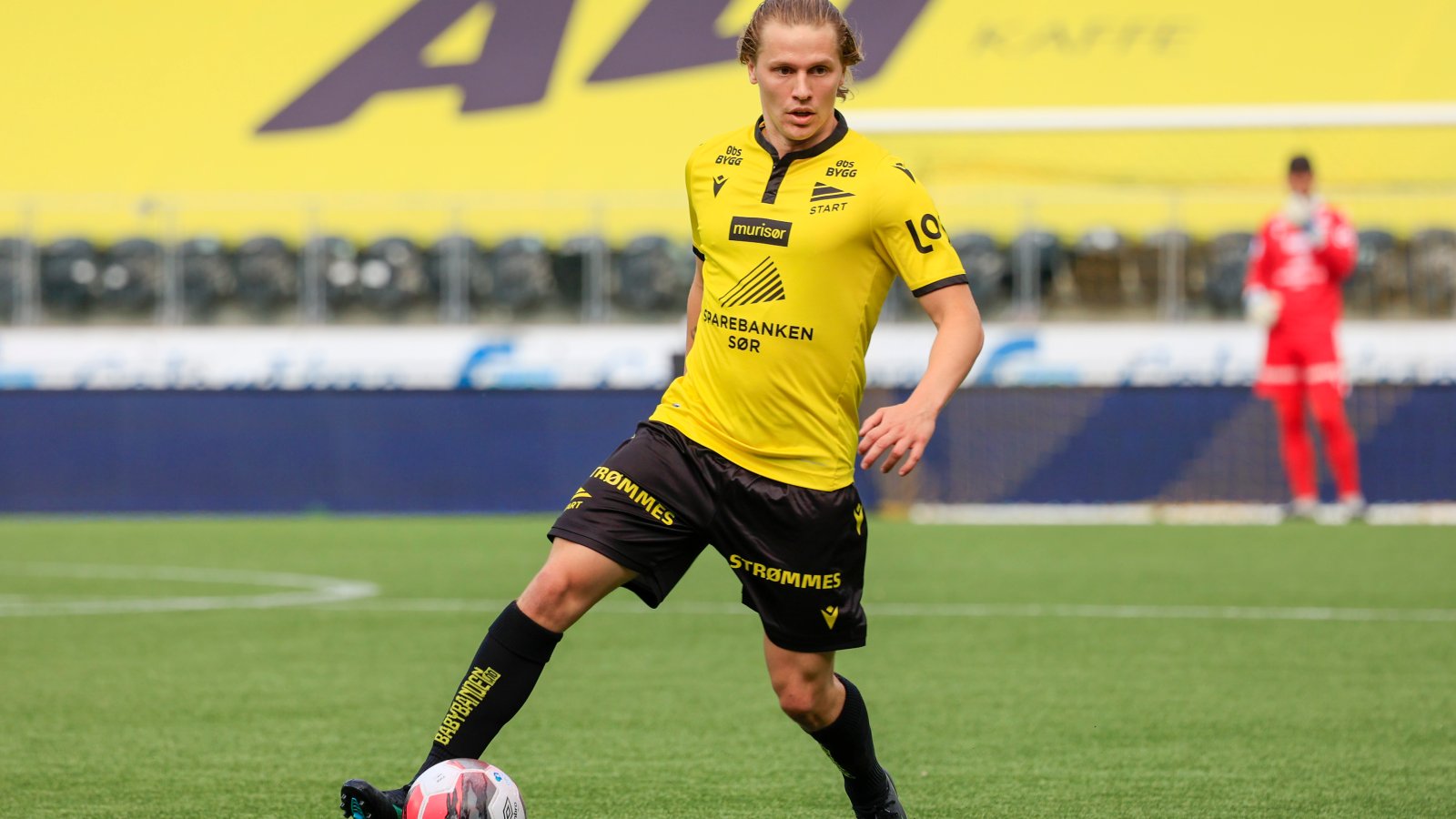 Mikael Ugland med ballen mot Ull/Kisa