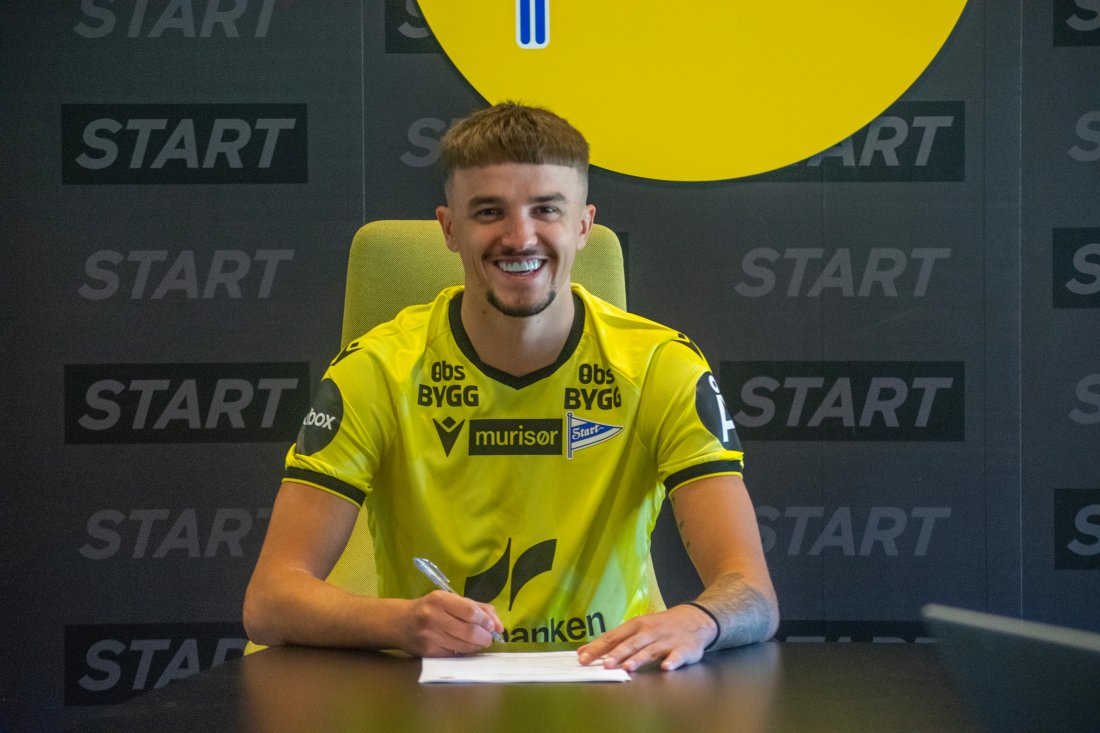 En kar som gleder seg til å spille med vimpelen på brystet!