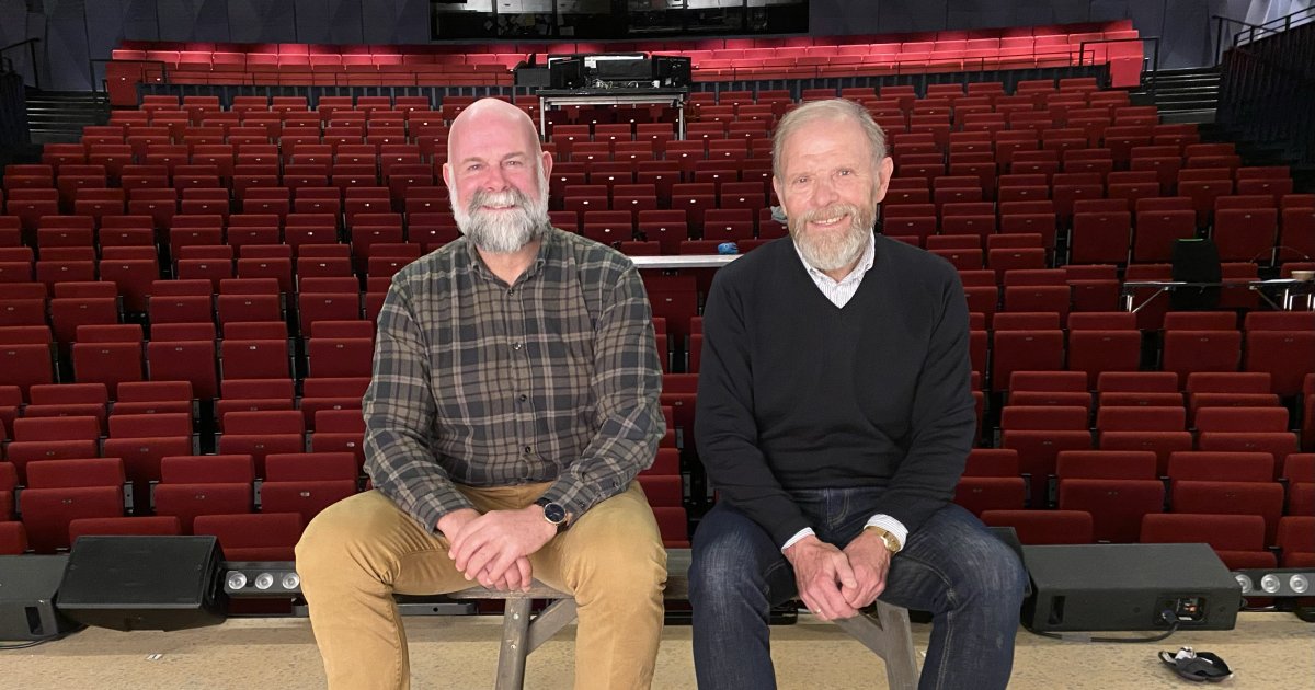 Skjeggete Start-legender deler rolle i julemusikal / Start