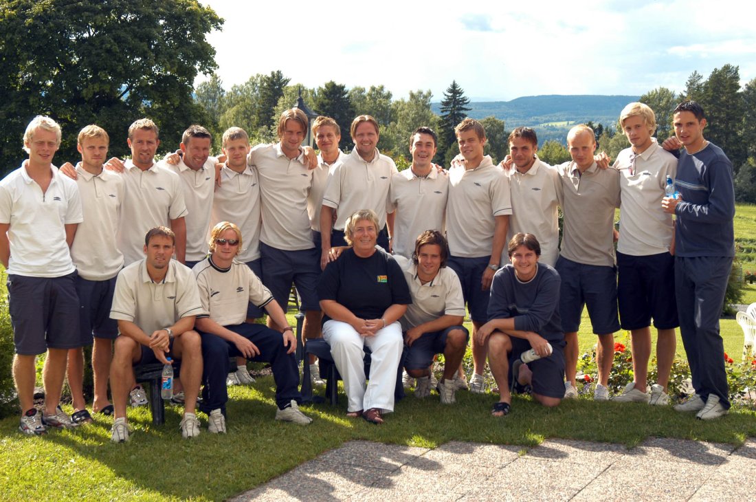 Laget med «Mor» i 2003