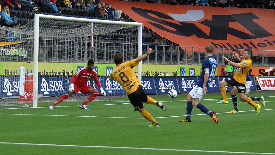Cup04 Nesten mål